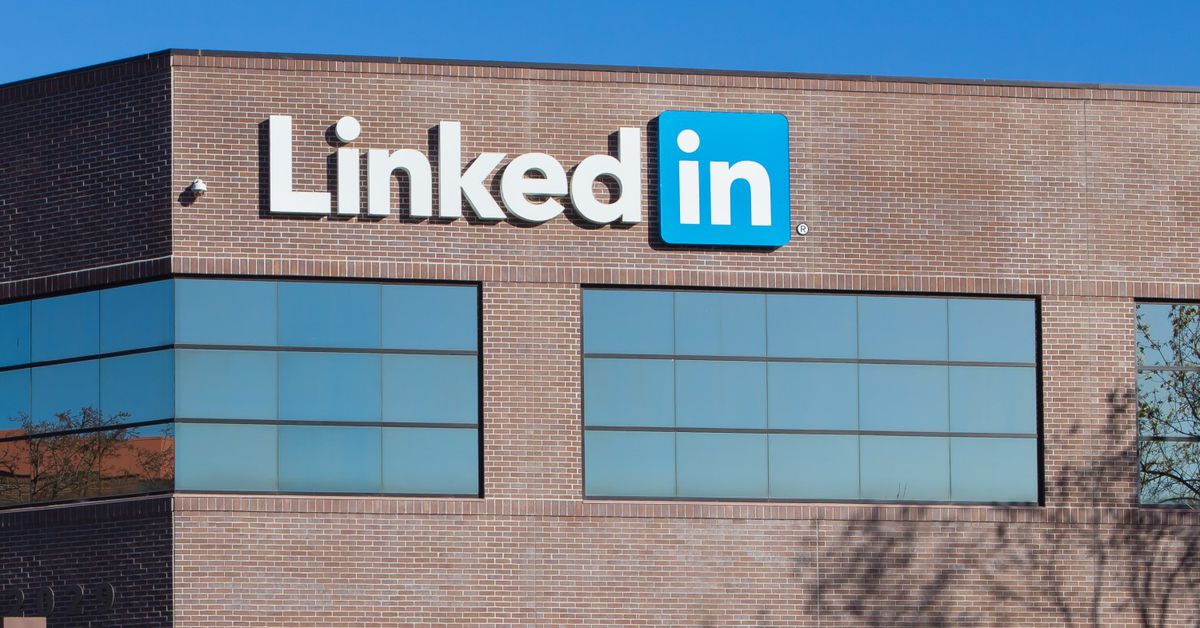 You are currently viewing FBI Says LinkedIn Is Being Used for Crypto Scams: Report