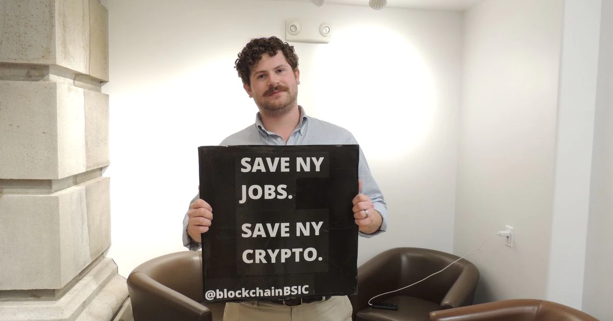 You are currently viewing New York Senate Passes Bitcoin Mining Moratorium